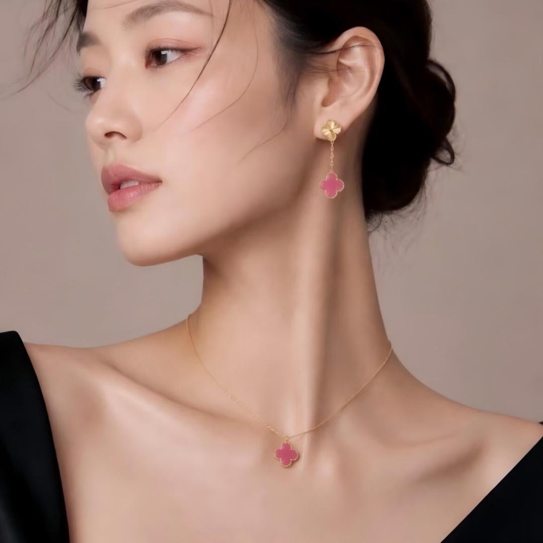 [Plus&Max] NEW CLOVER 15MM PINK ENAMEL NECKLACE