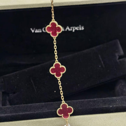 [Plus&Max]NEW CLOVER 5 MOTIFS PINK ENAMEL BRACELET