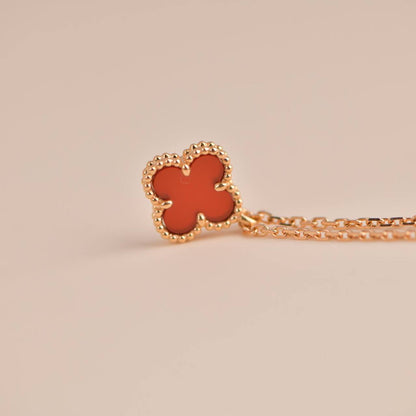[Max Jewelry ]CLOVER MINI 9.5MM WHITE CARNELIANS NECKLACE