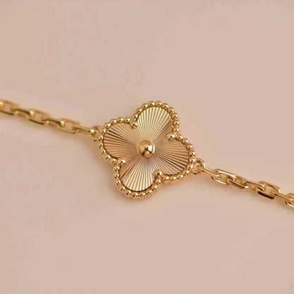 [Max Jewelry ] CLOVER 5 MOTIF LASER BRACELET COLLECTION
