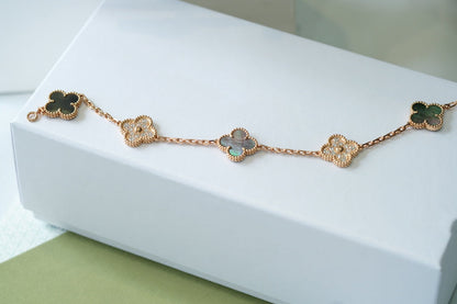 [Max Jewelry ] CLOVER 5 MOTIF GRAY MOP BRACELET COLLECTION