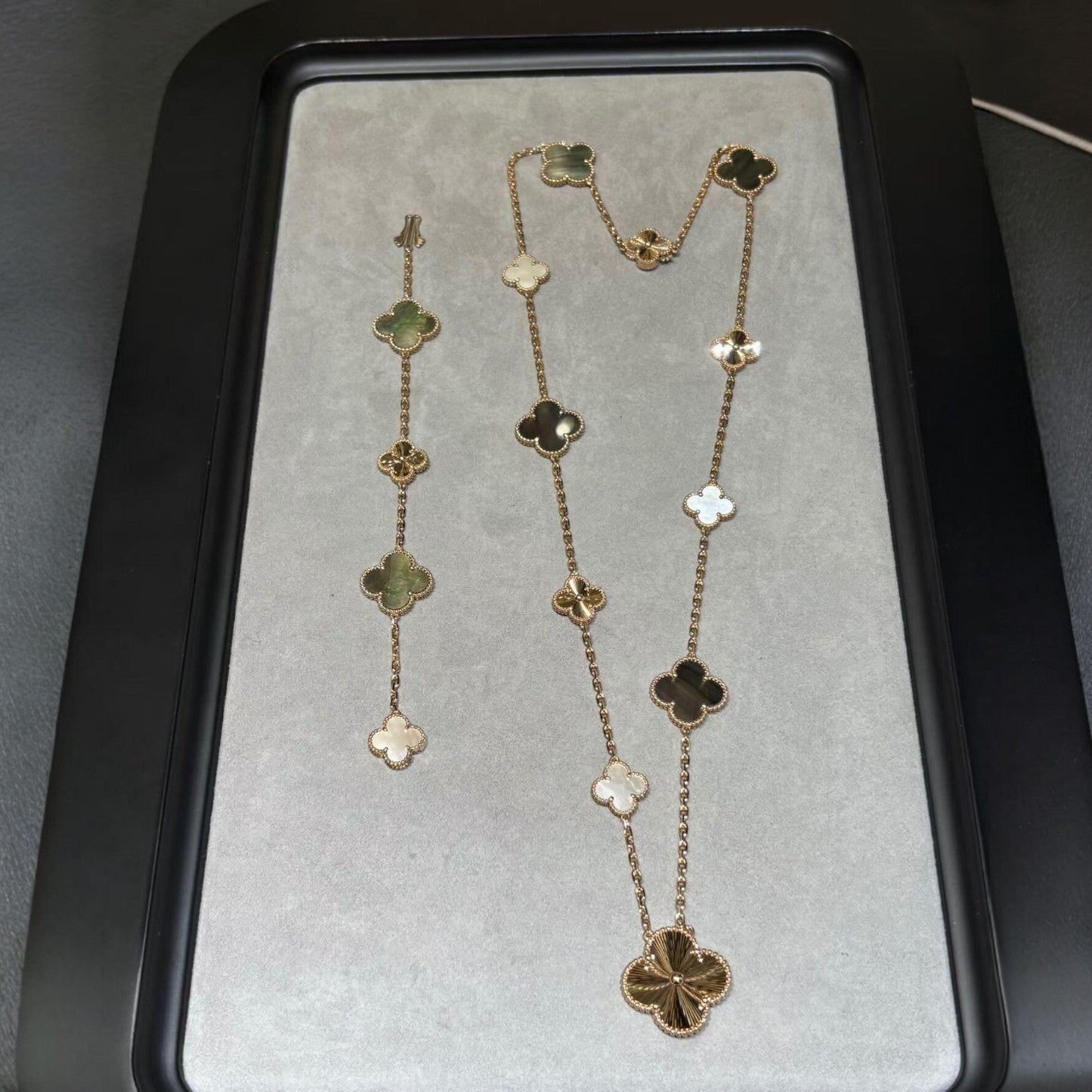 [Max Jewelry ]DETACHABLE CLOVER 15(11+4) FLOWER ROSE GOLD NECKLACE SET