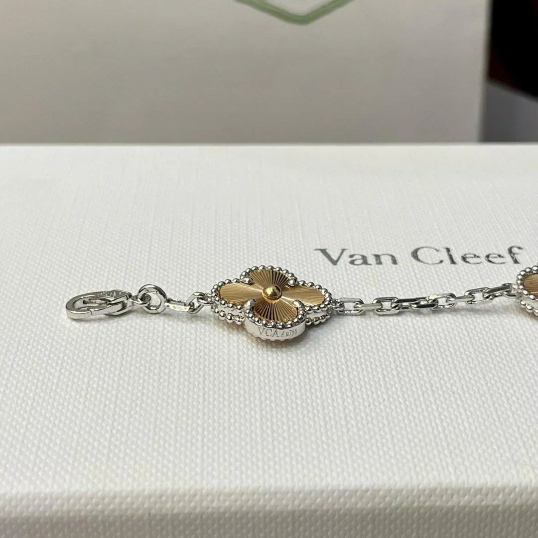 [Max Jewelry ] CLOVER 5 MOTIF LASER BRACELET COLLECTION