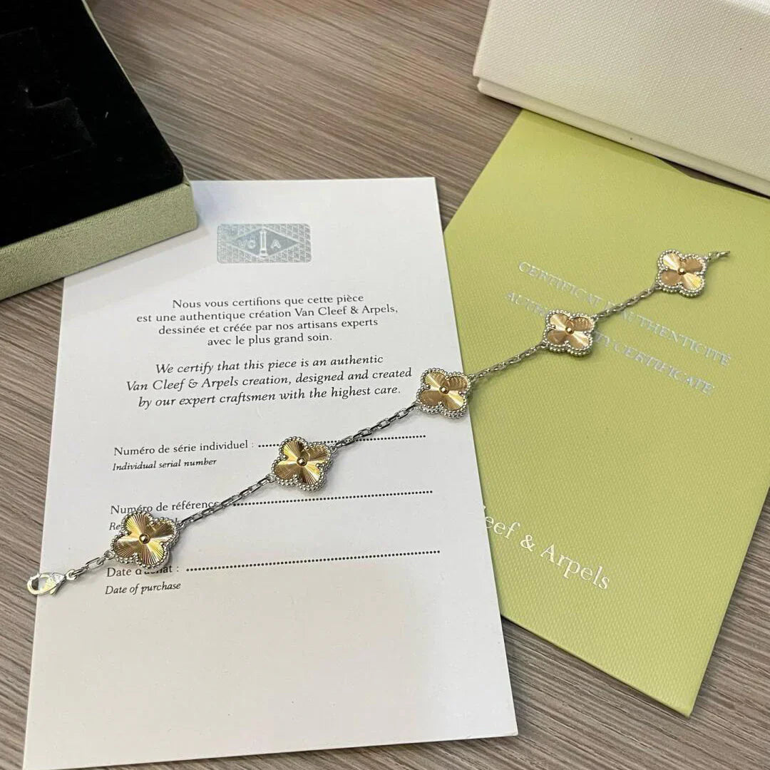 [Max Jewelry ] CLOVER 5 MOTIF LASER BRACELET COLLECTION