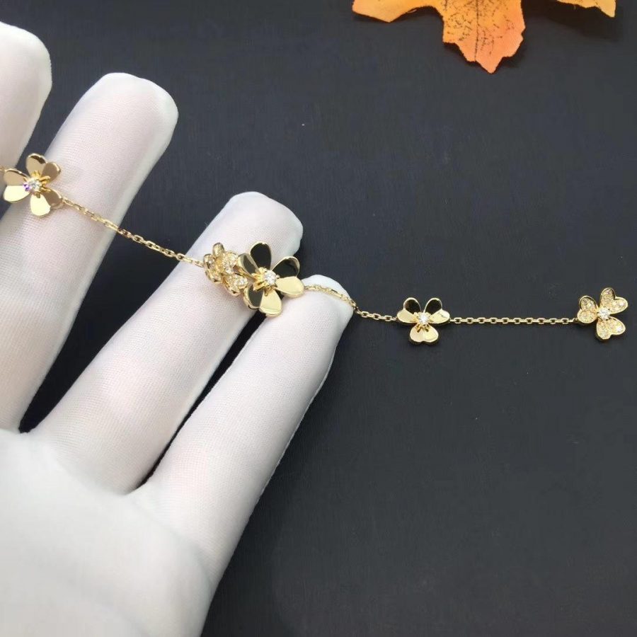 [Max Jewelry ]FRIVOLE GOLD 5 FLOWERS BRACELET