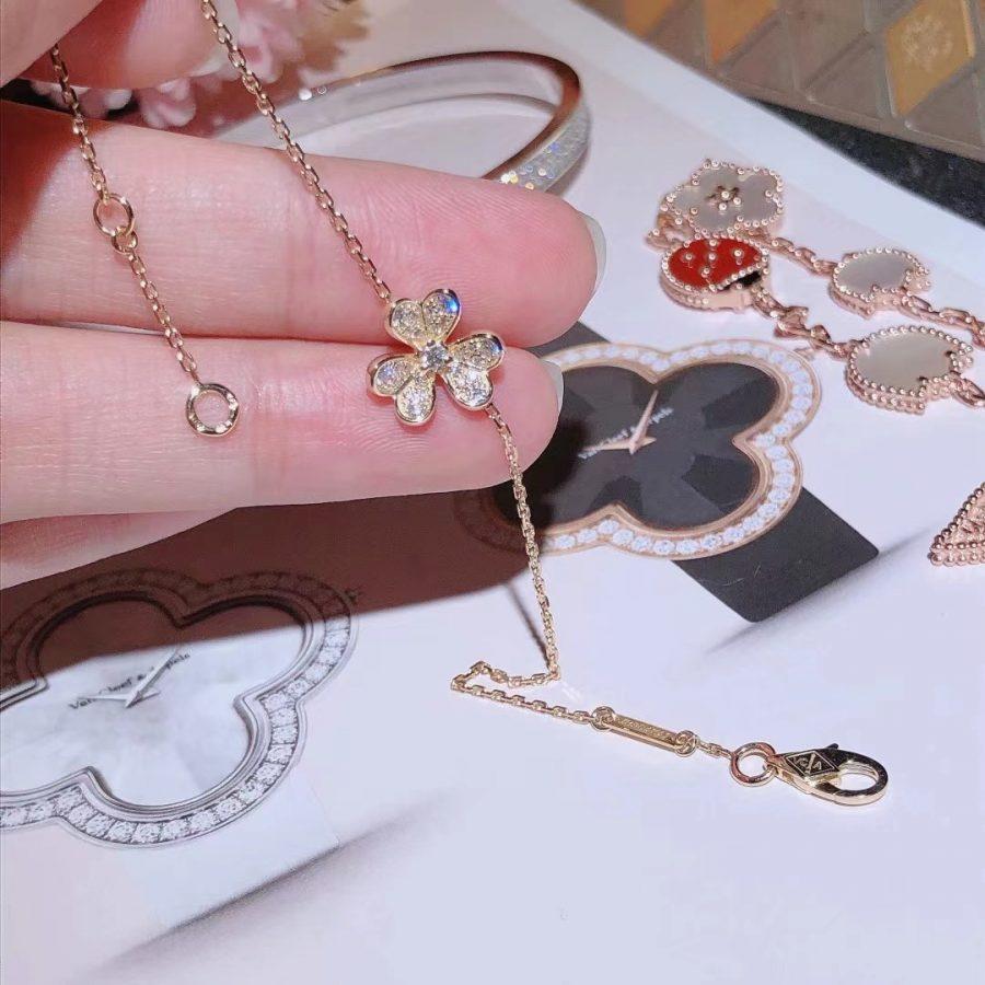 [Max Jewelry ]FRIVOLE GOLD FLOWER DIAMOND BRACELET