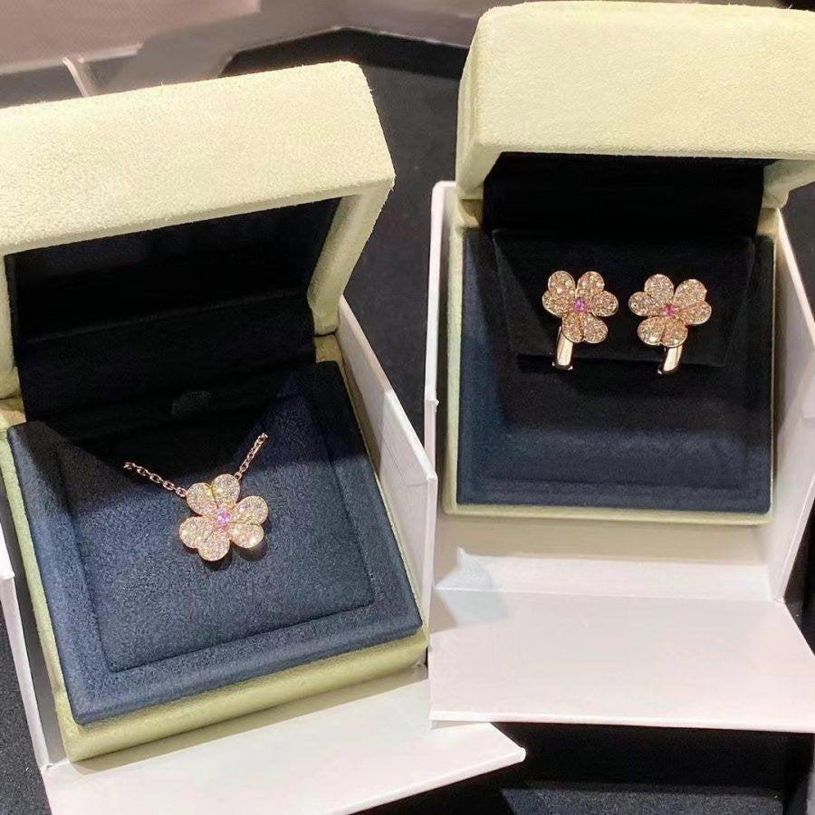 [Max Jewelry ]FRIVOLE ROSE GOLD FLOWER DIAMOND NECKLACE