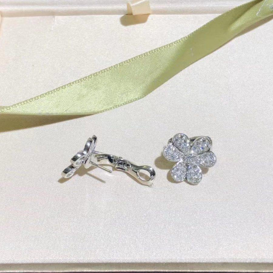 [Max Jewelry ]FRIVOLE SILVER FLOWER DIAMOND EARRINGS