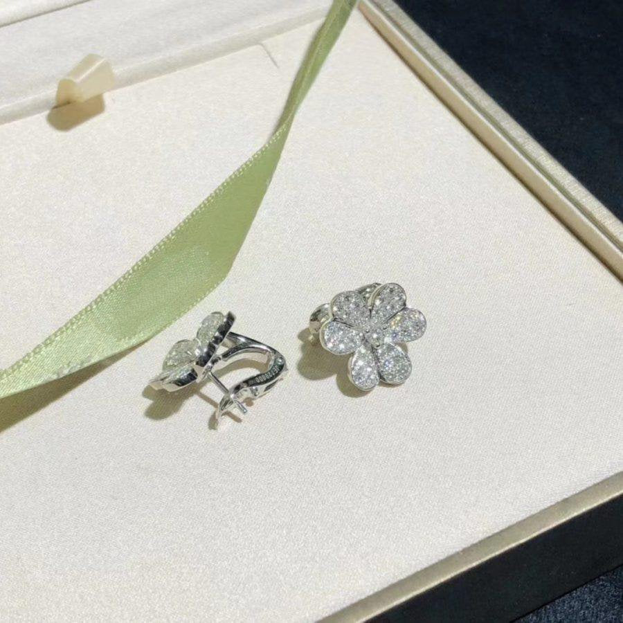 [Max Jewelry ]FRIVOLE SILVER FLOWER DIAMOND EARRINGS