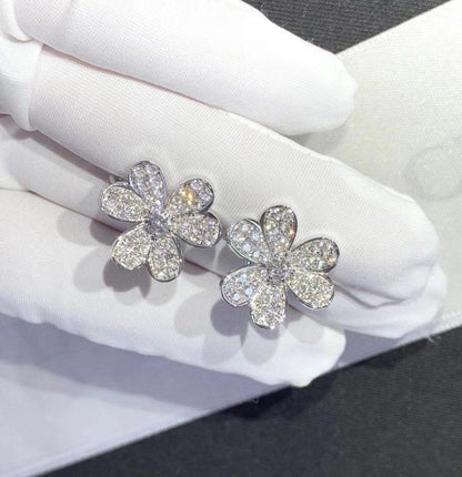[Max Jewelry ]FRIVOLE SILVER FLOWER DIAMOND EARRINGS