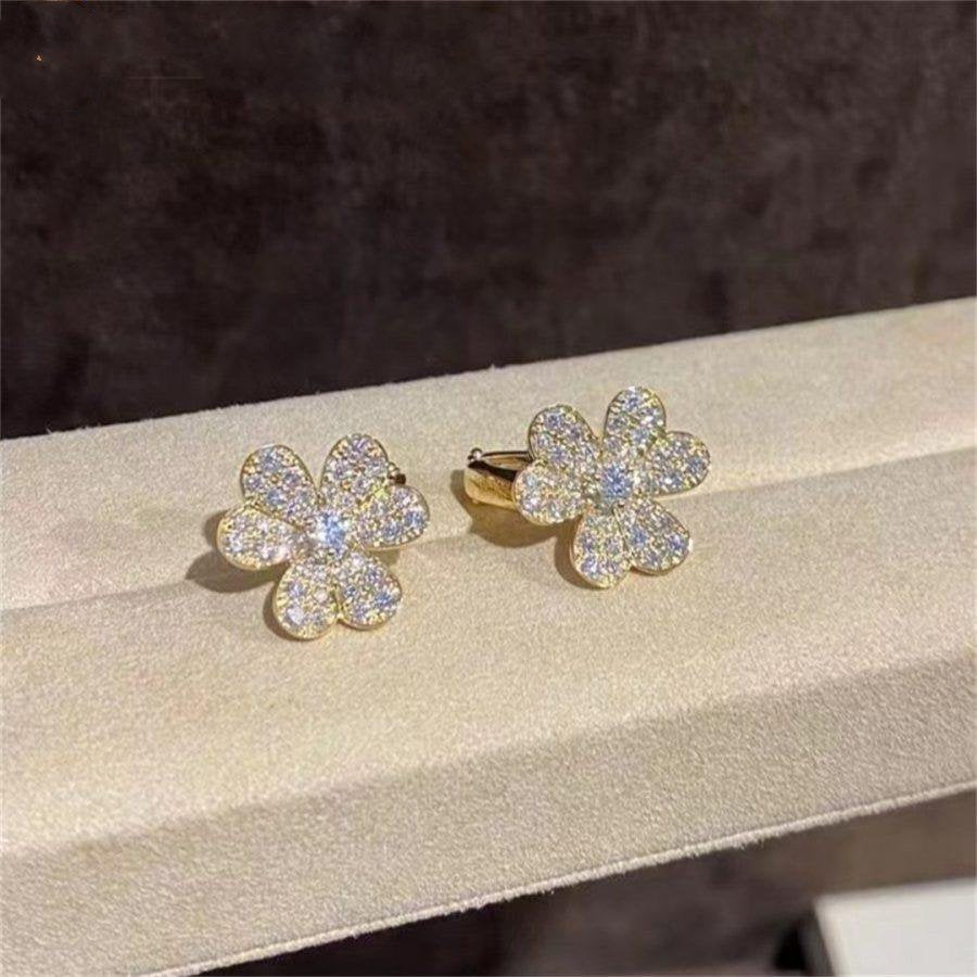 [Max Jewelry ]FRIVOLE GOLD FLOWER DIAMOND EARRINGS