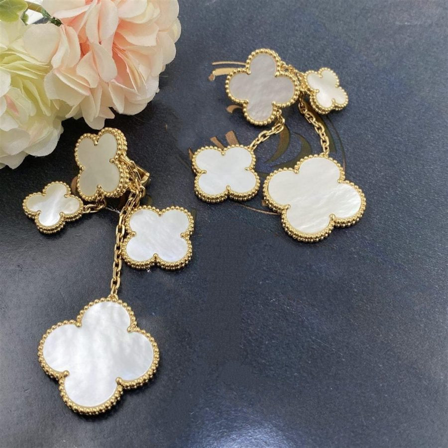 [Max Jewelry ]CLOVER EARRINGS WHITE MOP 4 MOTIFS GOLD