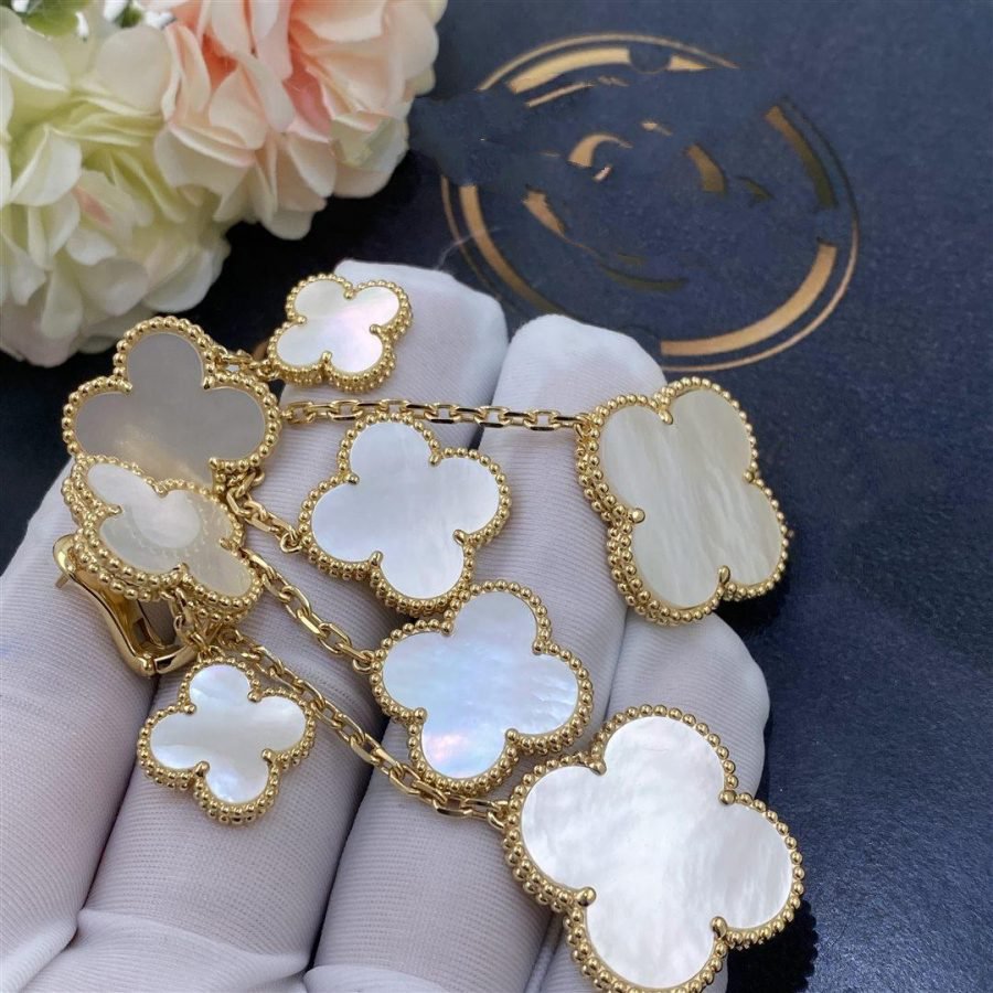 [Max Jewelry ]CLOVER EARRINGS WHITE MOP 4 MOTIFS GOLD