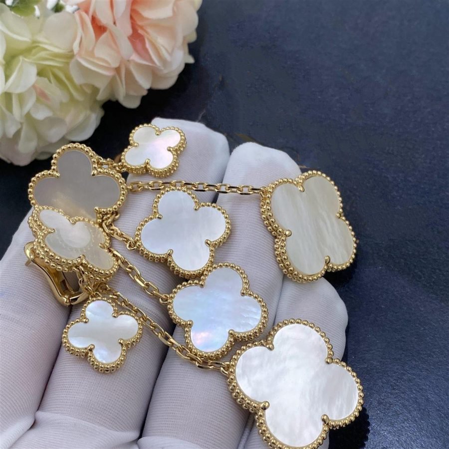 [Max Jewelry ]CLOVER EARRINGS WHITE MOP 4 MOTIFS GOLD