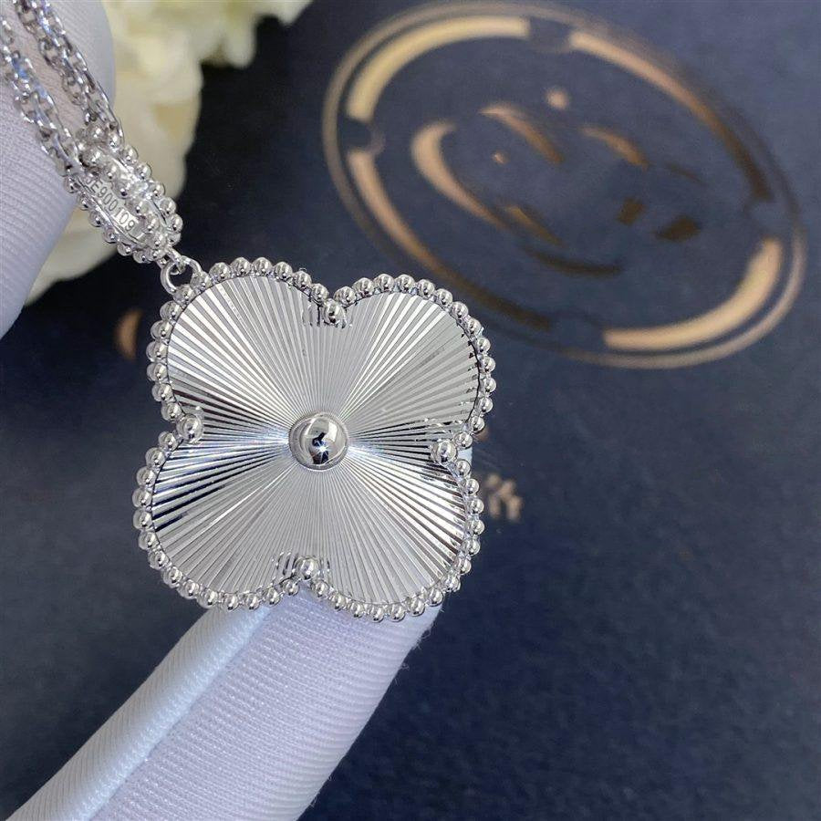 [Max Jewelry ]CLOVER 25MM SILVER BIG CLOVER NECKLACE