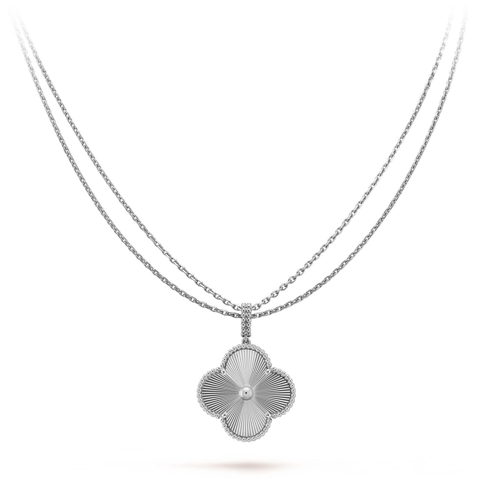 [Plus&Max]CLOVER 25MM SILVER BIG CLOVER NECKLACE