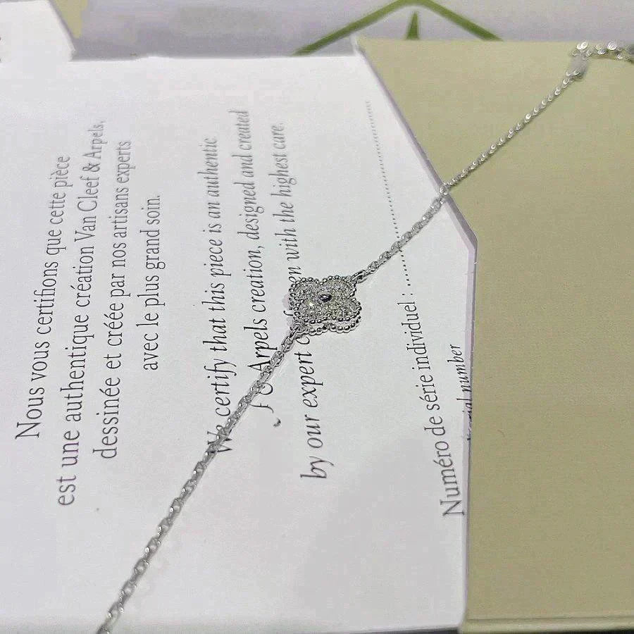 [Max Jewelry ]CLOVER  SINGLE FLOWER BRACELET SILVER