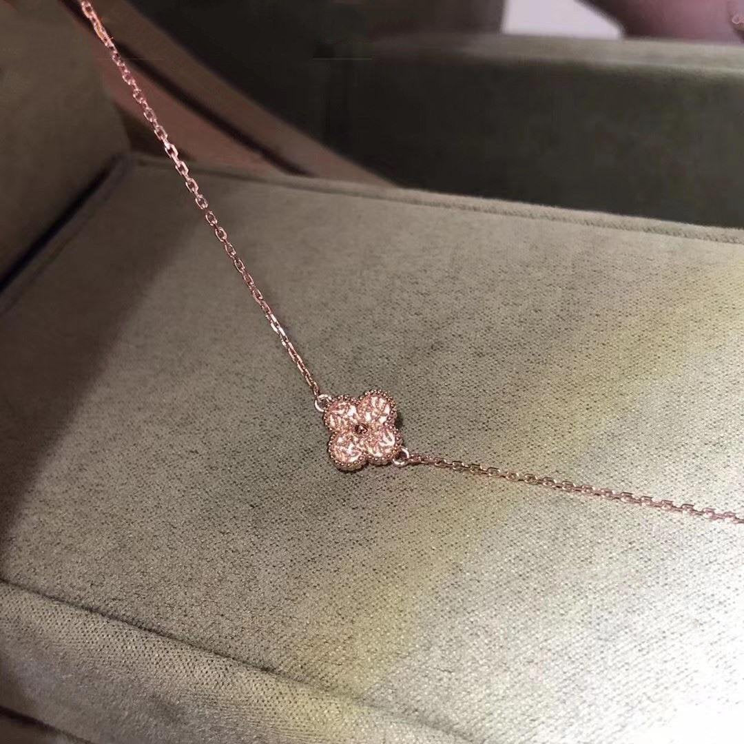 [Max Jewelry ]CLOVER SINGLE FLOWER BRACELET