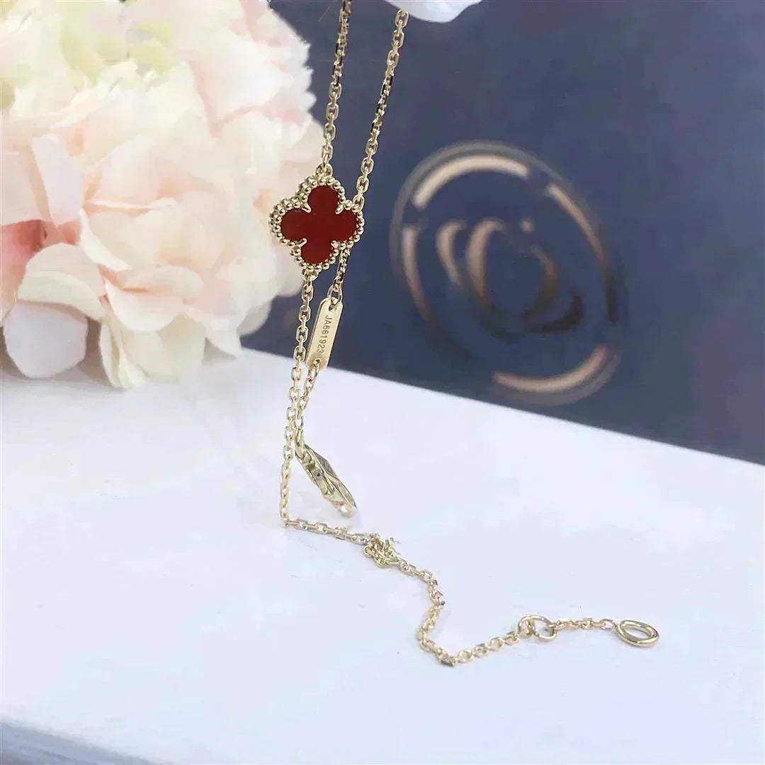 [Max Jewelry ]CLOVER  CARNELIAN SINGLE FLOWER BRACELET