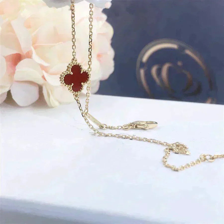 [Max Jewelry ]CLOVER  CARNELIAN SINGLE FLOWER BRACELET