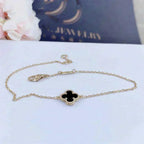 [Plus&Max]CLOVER ONYX SINGLE FLOWER BRACELET