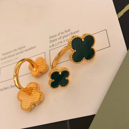 [Max Jewelry ]CLOVER BETWEEN THE FINGER RING