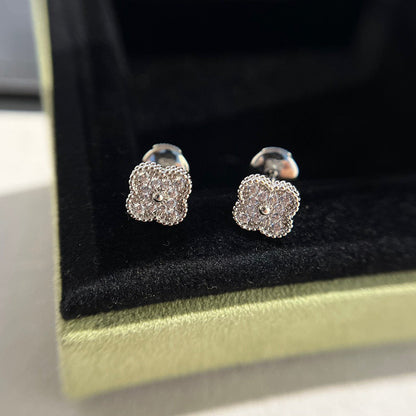 [Max Jewelry ]CLOVER MINI DIAMOND STUD EARRINGS