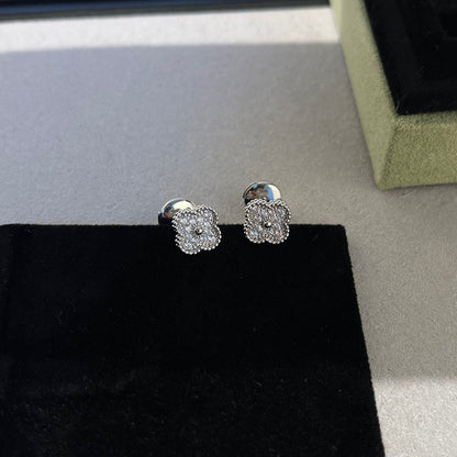 [Max Jewelry ]CLOVER MINI DIAMOND STUD EARRINGS
