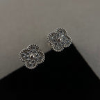 [Plus&Max]CLOVER MINI DIAMOND STUD EARRINGS
